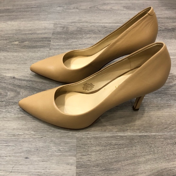 Nine West Pointy Toe Pump - Picture 2 of 4